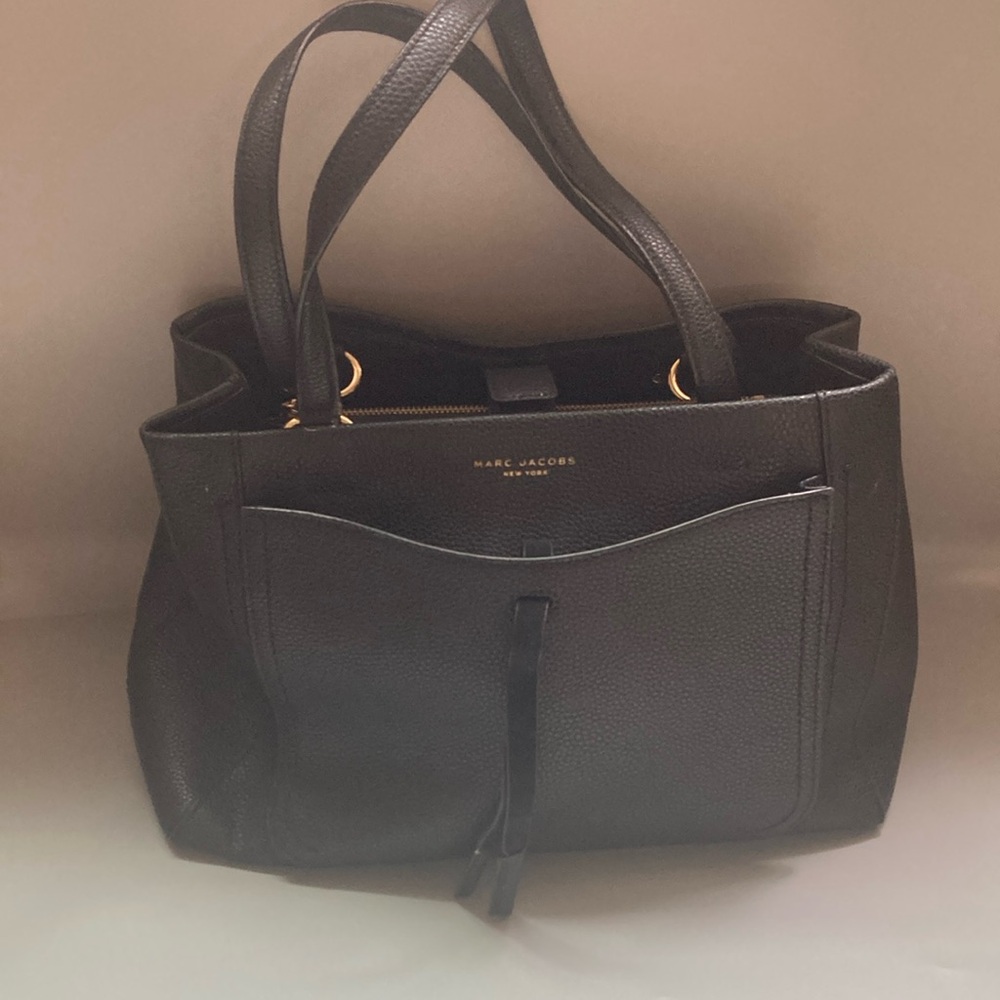 Marc Jacobs Elegant Black Tote